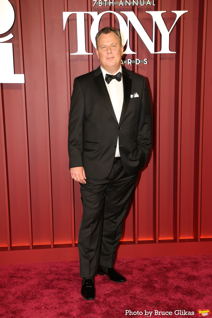 Photos: 2025 Tony Awards- Stars Walk the Red Carpet Image