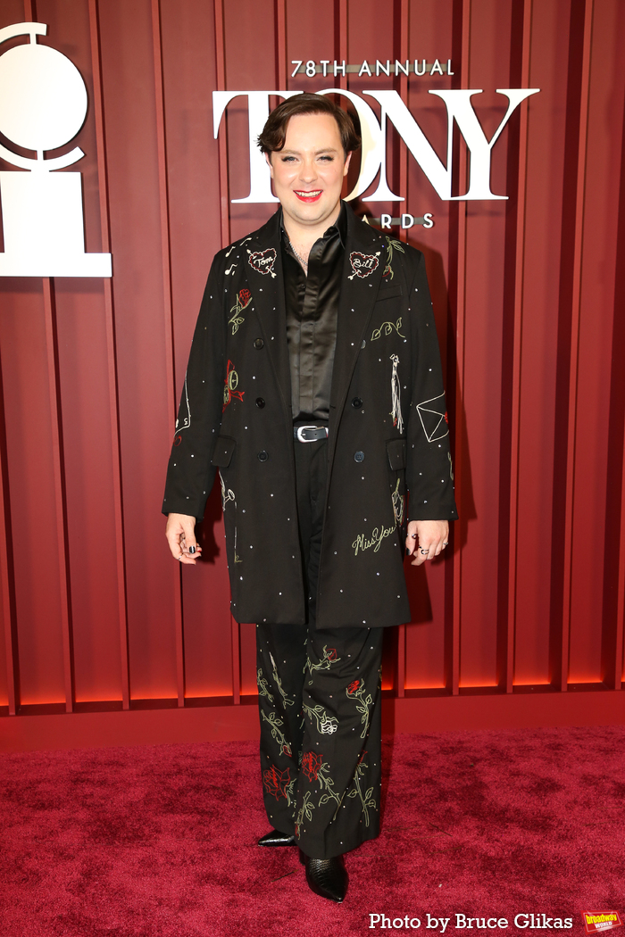 Photos: 2025 Tony Awards- Stars Walk the Red Carpet Image