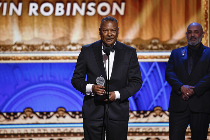 Photos: Inside the 2025 Tony Awards Ceremony Image