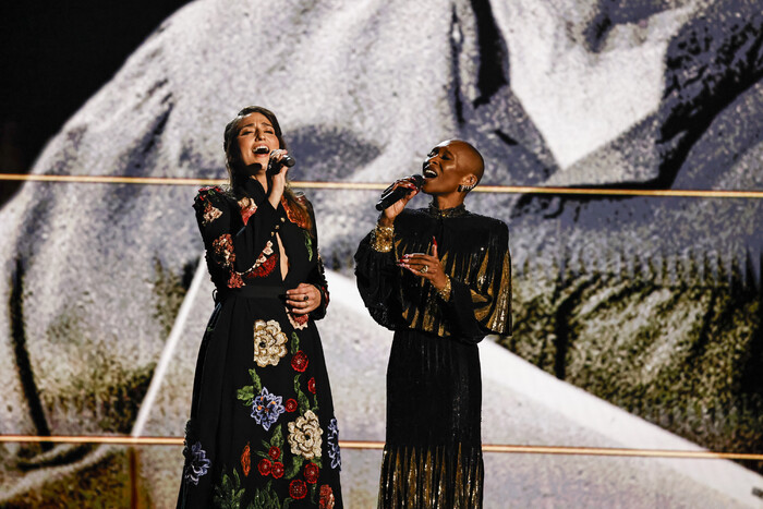 Photos: Inside the 2025 Tony Awards Ceremony Image