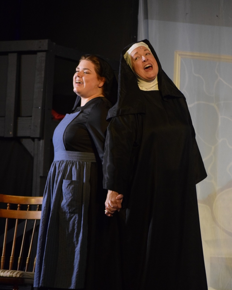 Review: THE SOUND OF MUSIC at The Royal Theatre Image