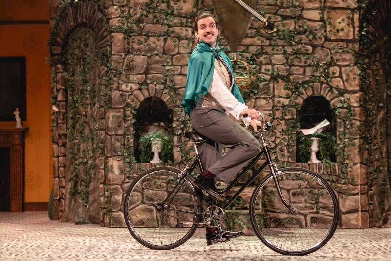 Review: ...EARNEST?, Richmond Theatre Image