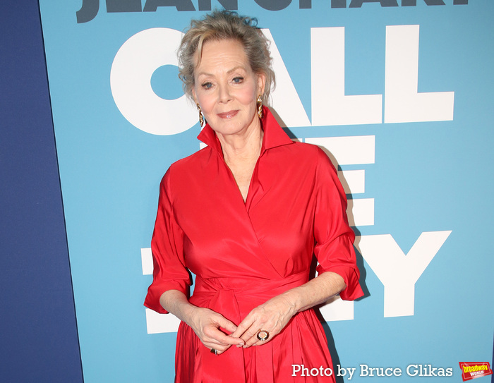 Photos: CALL ME IZZY Star Jean Smart Hit the Red Carpet on Opening Night Image
