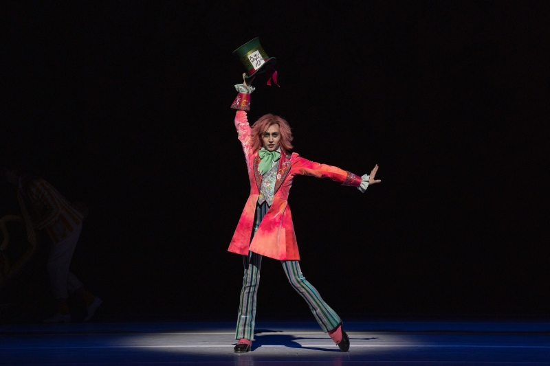 Review: ALICE’S ADVENTURES IN WONDERLAND, Royal Ballet And Opera Image
