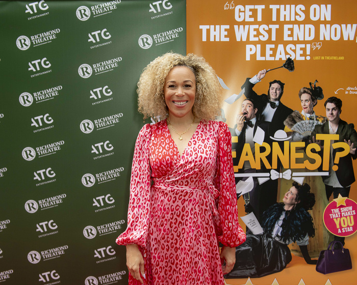 Photos: Gala Night for EARNEST? at Richmond Theatre Image