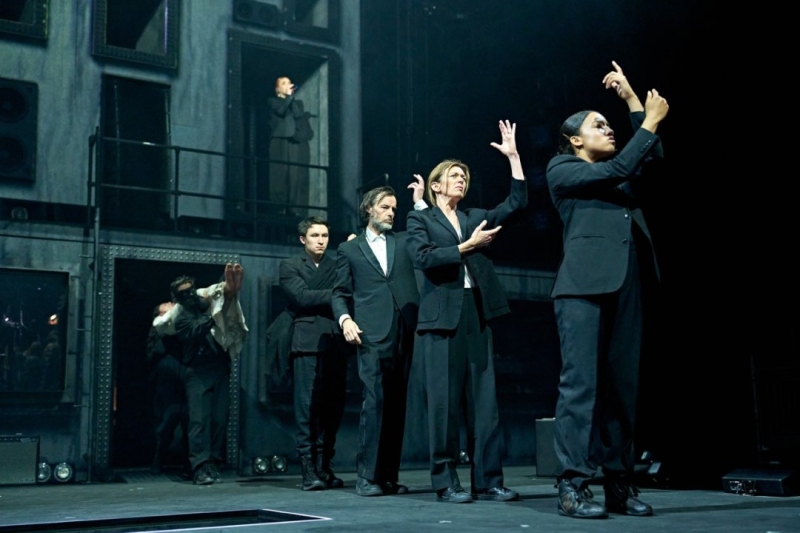 Review: HAMLET HAIL TO THE THIEF, Royal Shakespeare Theatre Image