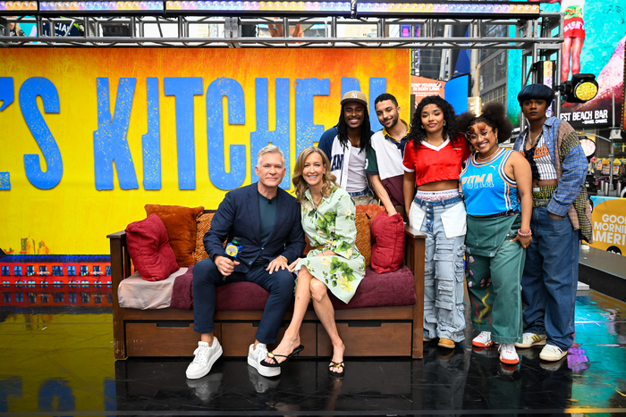 Photos: Alicia Keys and HELL'S KITCHEN Cast Visits GOOD MORNING AMERICA Image