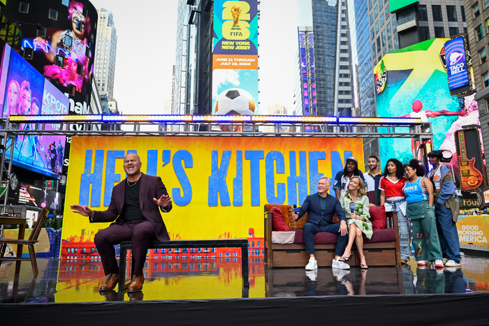 Photos: Alicia Keys and HELL'S KITCHEN Cast Visits GOOD MORNING AMERICA Image