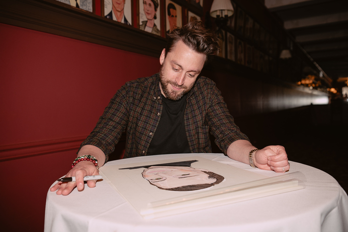 Photos: Kieran Culkin Receives Sardi's Portrait Image