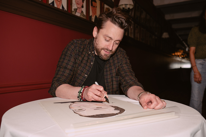 Photos: Kieran Culkin Receives Sardi's Portrait Image