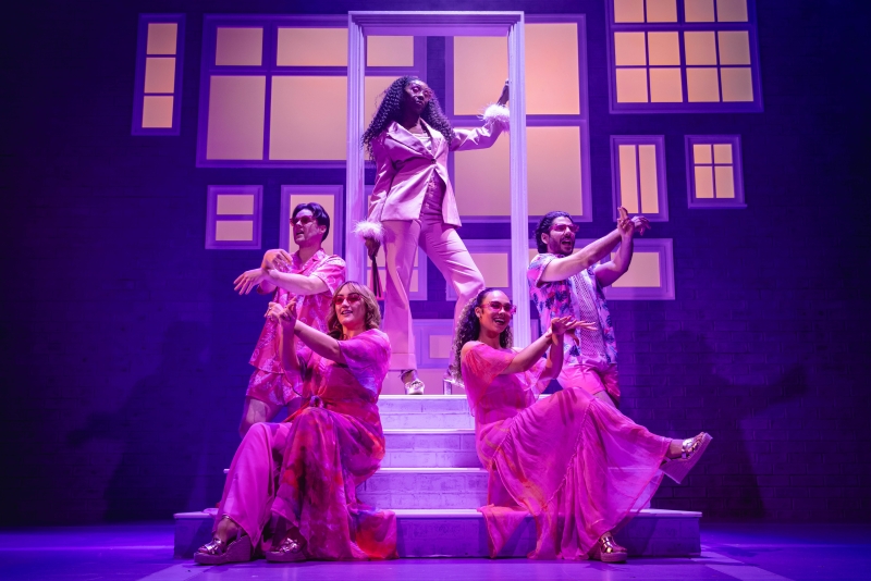 Review: LOVESTUCK: A NEW COMEDY MUSICAL, Stratford East Image