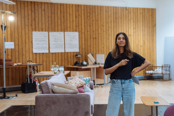 Photos: ESTATE In Rehearsal At The National Theatre Image