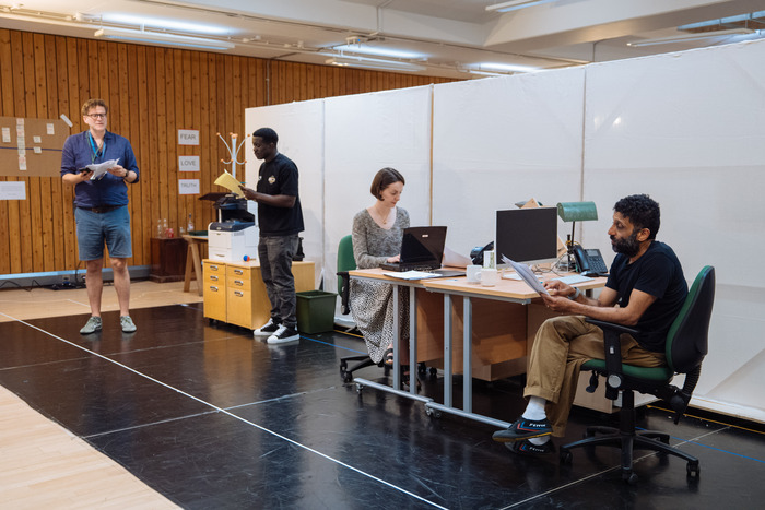 Photos: ESTATE In Rehearsal At The National Theatre Image