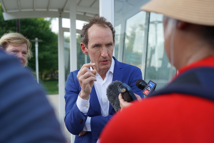 Photos: Senators Host LOVE IS LOVE Pride Celebration at the Kennedy Center Image