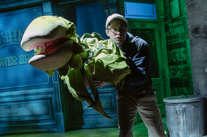 Photos: Elizabeth Gillies & Graham Phillips in LITTLE SHOP OF HORRORS Image