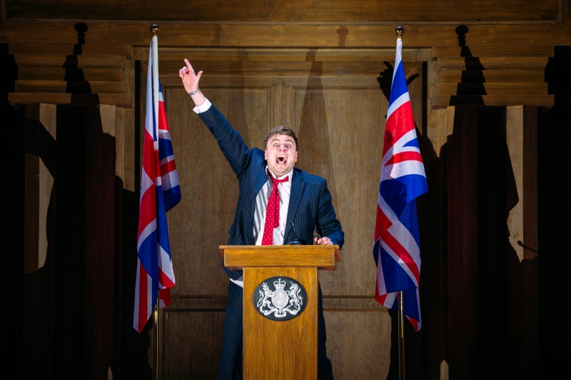 Review: TRIAL BY JURY/A MATTER OF MISCONDUCT!, Opera Holland Park Image