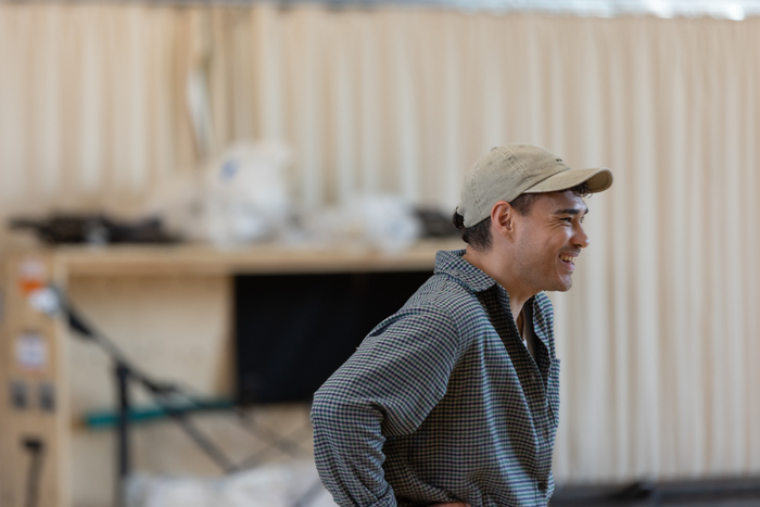 Photos: New Cast and Rehearsal Photos For WAR HORSE UK Tour Image