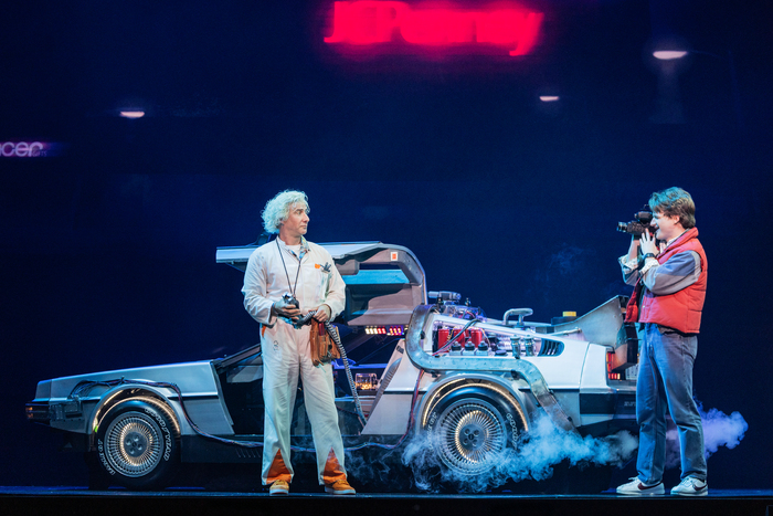 Photos: New Look At BACK TO THE FUTURE National Tour Image