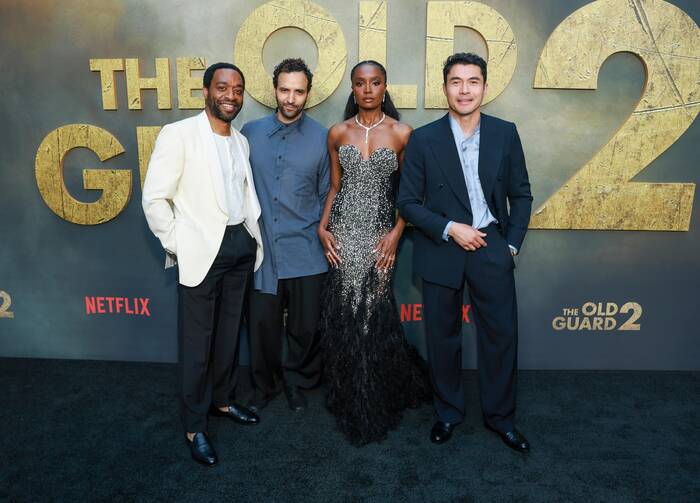Photos: Charlize Theron, Uma Thurman, & More Attend THE OLD GUARD 2 Premiere Image