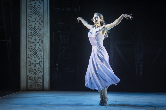 Photos: Ralph Fiennes and Miranda Raison in GRACE PERVADES Image