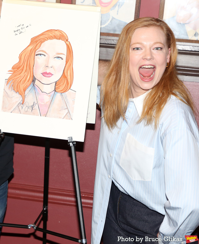 Photos: Tony Winner Sarah Snook Receives Portrait at Sardi's Image