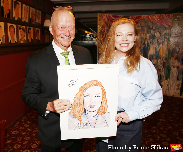 Photos: Tony Winner Sarah Snook Receives Portrait at Sardi's Image
