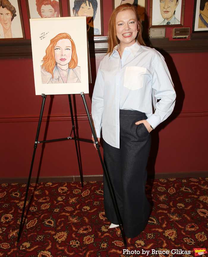 Photos: Tony Winner Sarah Snook Receives Portrait at Sardi's Image