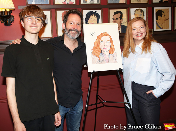 Photos: Tony Winner Sarah Snook Receives Portrait at Sardi's Image