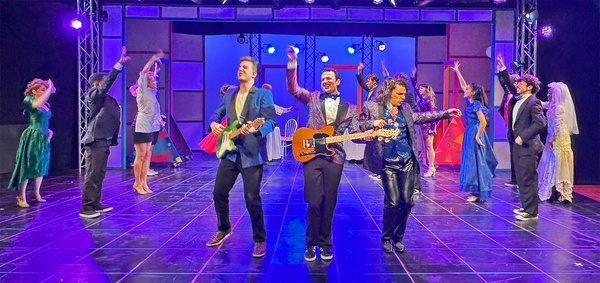 Photos: THE WEDDING SINGER at Cortland Repertory Theatre Image