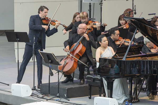 Review: THE MAINLY MOZART ALL-STAR ORCHESTRA at the Epstein Family Amphitheater Image