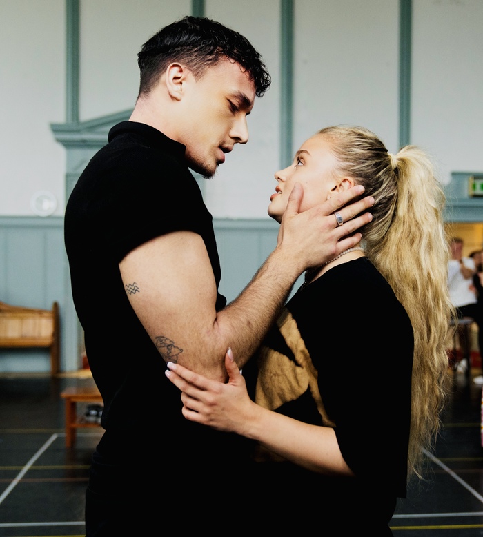 Photos: BURLESQUE THE MUSICAL Company in Rehearsals Image