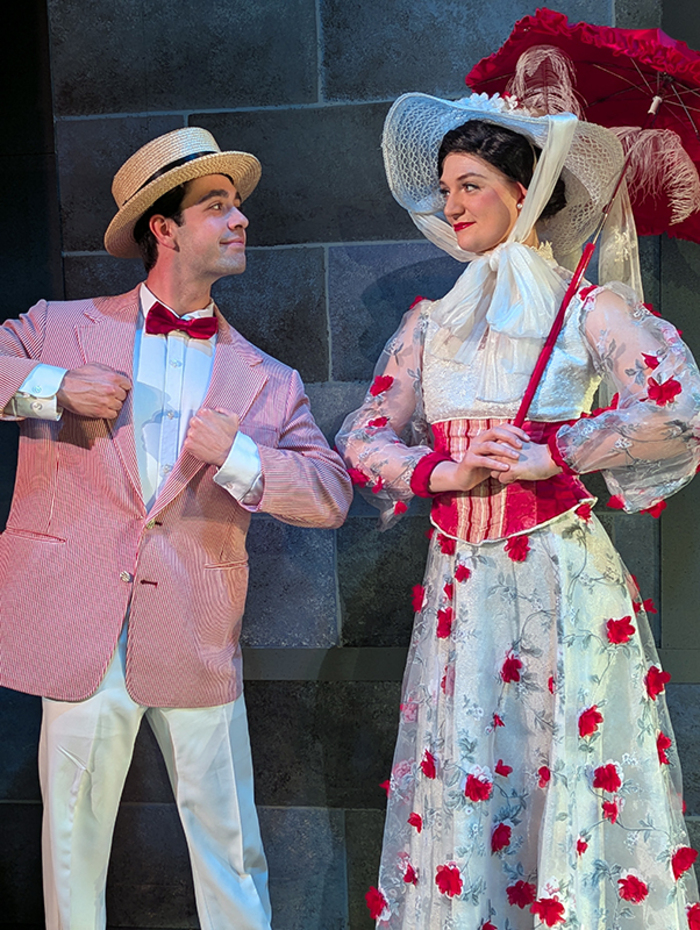 Photos: MARY POPPINS at Circa '21 Dinner Playhouse Image