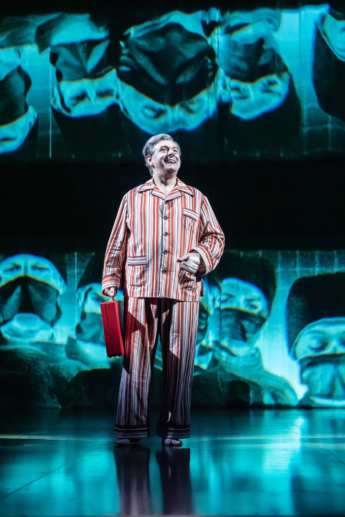 Photos: Michael Sheen and More in NYE at the National Theatre Image