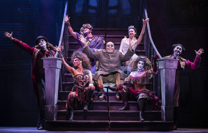 Photos: THE ADDAMS FAMILY is Now On UK Tour Image