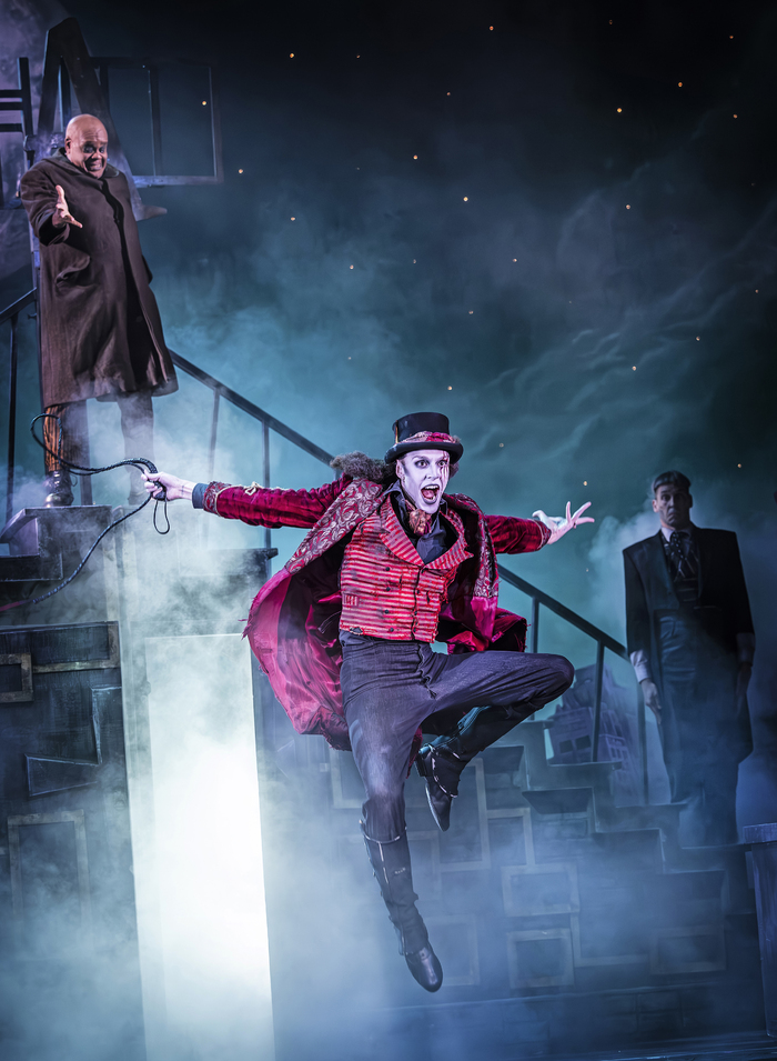 Photos: THE ADDAMS FAMILY is Now On UK Tour Image