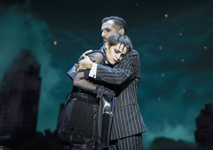 Photos: THE ADDAMS FAMILY is Now On UK Tour Image