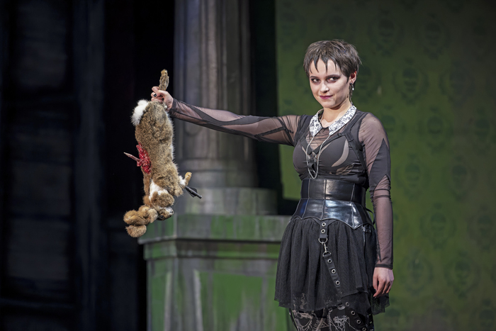 Photos: THE ADDAMS FAMILY is Now On UK Tour Image