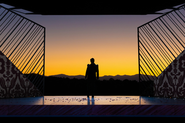 Photos: RIGOLETTO at The Santa Fe Opera Image