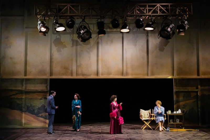 Review: THE MIRROR CRACK'D at The Alley Theater Image
