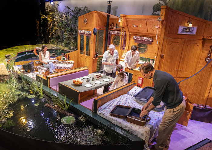 Photos: DON'T ROCK THE BOAT at the The Mill at Sonning Theatre Image