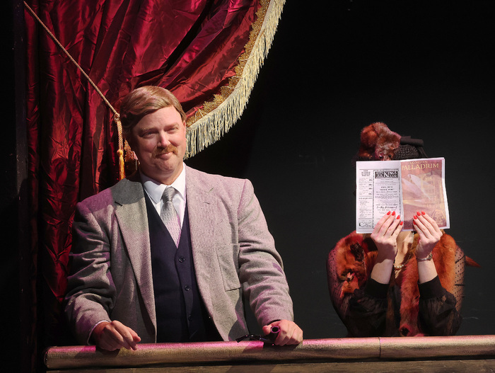 Photos: 39 STEPS at Main Street Theater Image