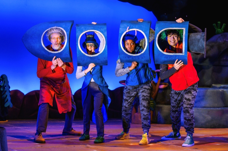Review: THE SMEDS AND THE SMOOS, The Lyric Theatre Image