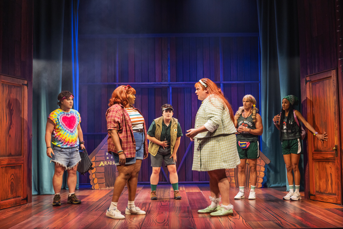 Photos: GINGER TWINSIES World Premiere First Look Image