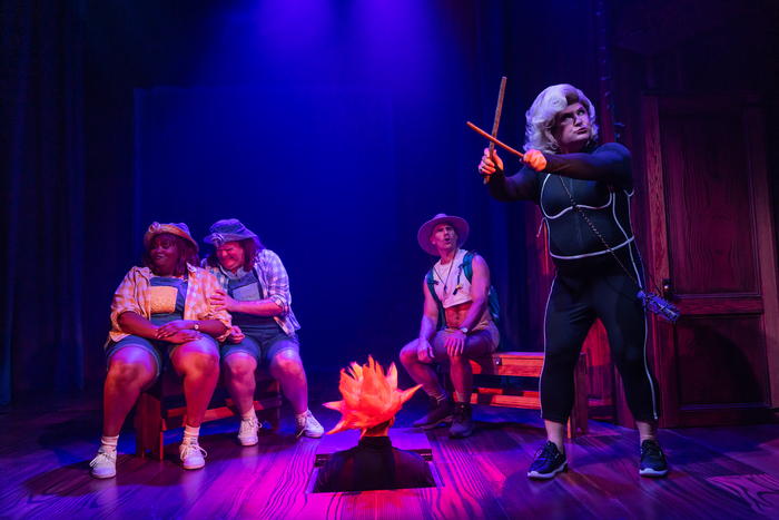 Photos: GINGER TWINSIES World Premiere First Look Image