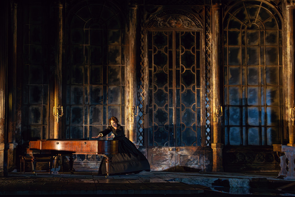 Photos: First Look at THE TURN OF THE SCREW At The Santa Fe Opera Image