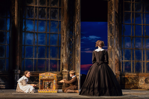 Photos: First Look at THE TURN OF THE SCREW At The Santa Fe Opera Image