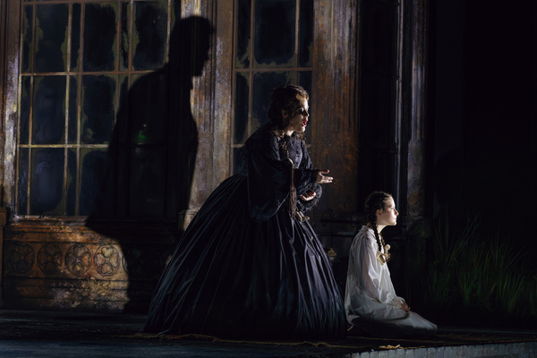 Photos: First Look at THE TURN OF THE SCREW At The Santa Fe Opera Image