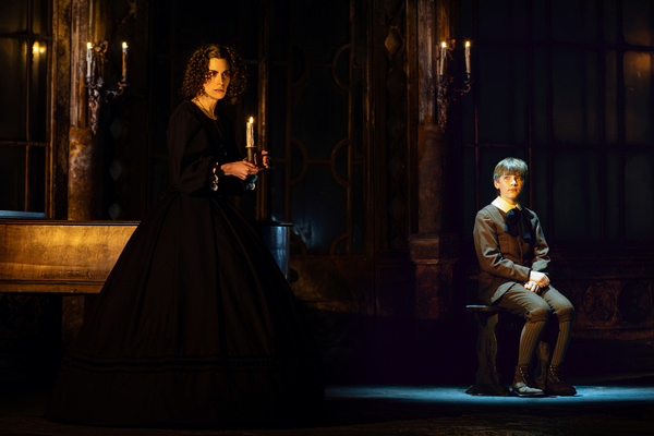 Photos: First Look at THE TURN OF THE SCREW At The Santa Fe Opera Image