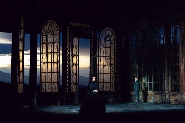 Photos: First Look at THE TURN OF THE SCREW At The Santa Fe Opera Image