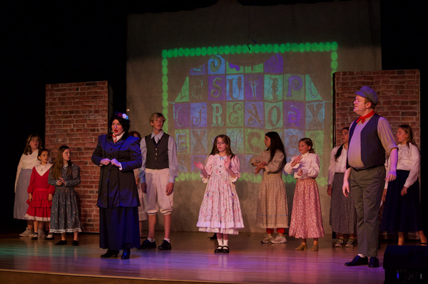 Photos: Disney's MARY POPPINS at Morrow Little Theatre Image